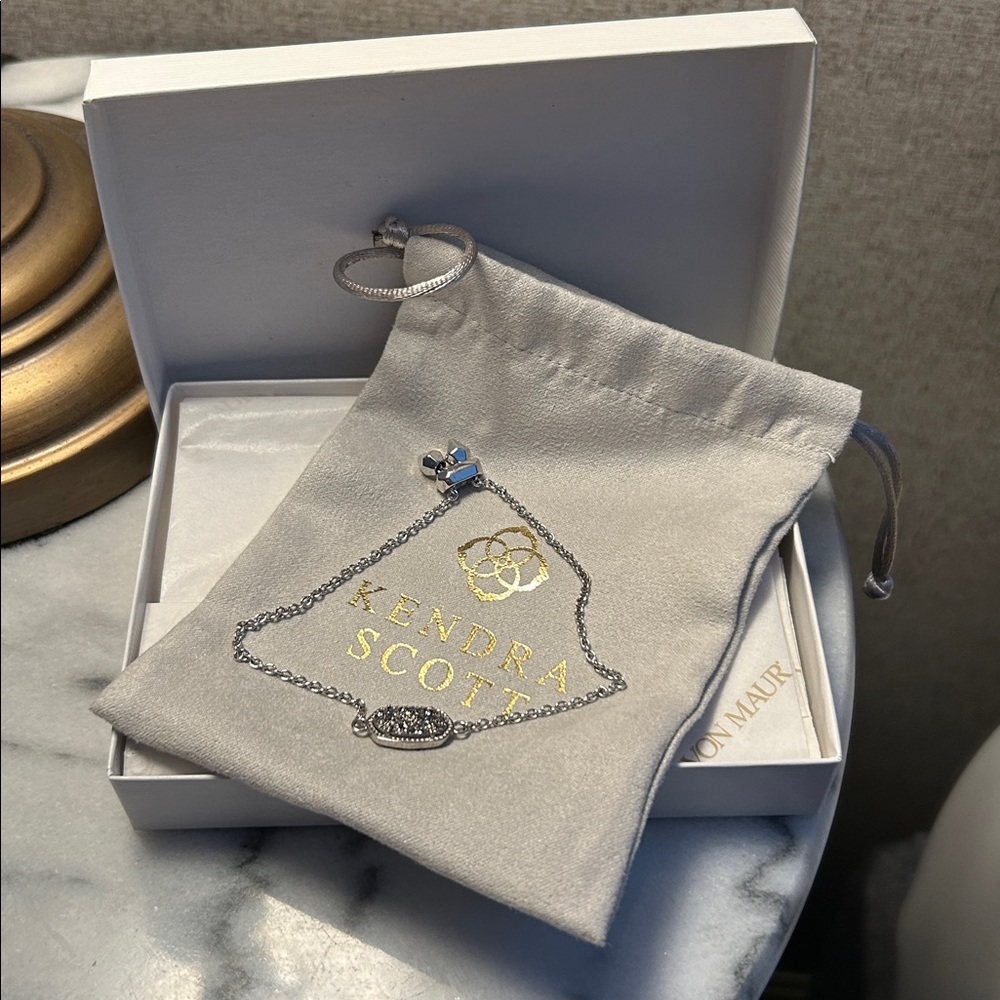 Kendra Scott bracelet